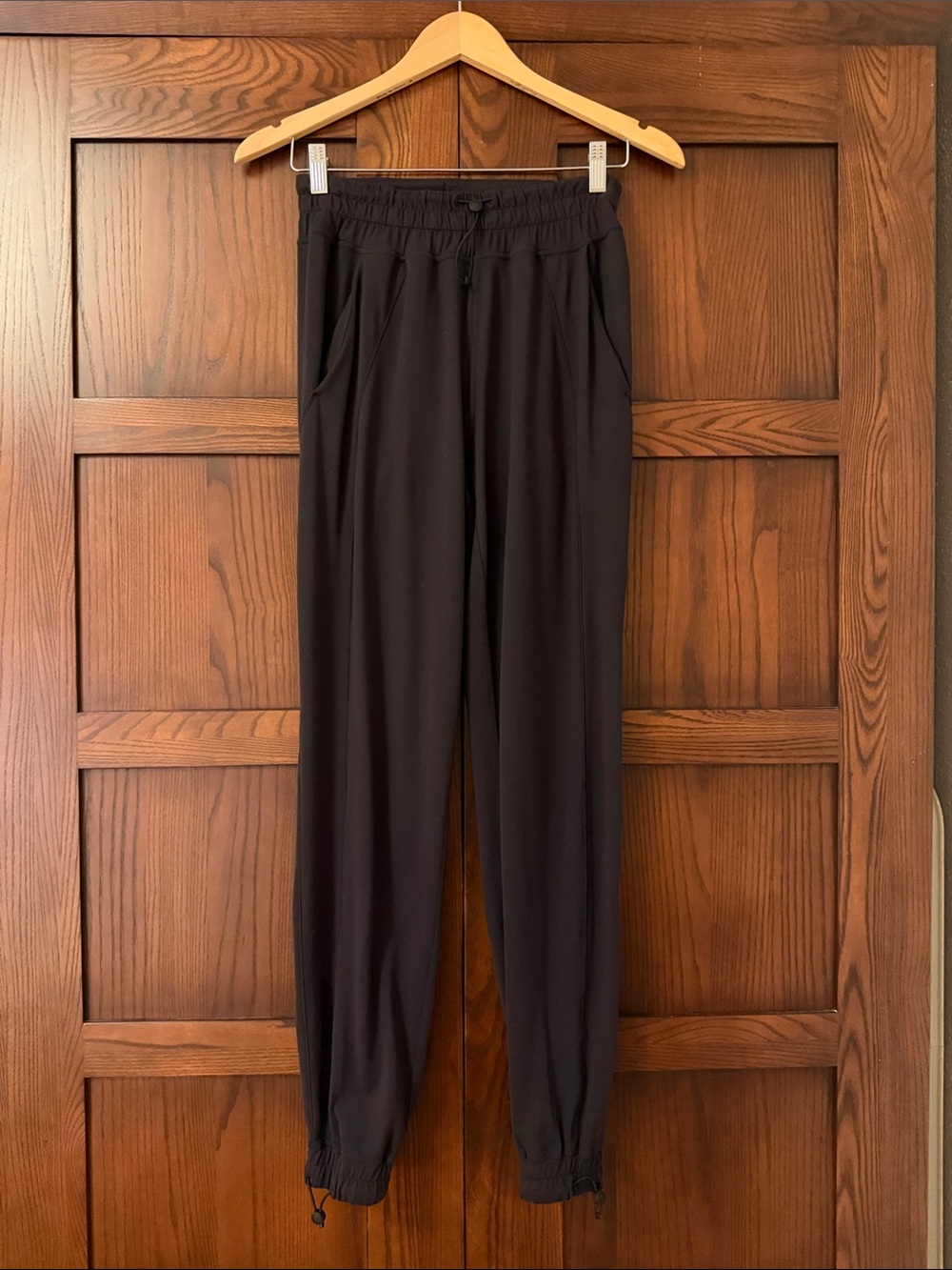 Lululemon Ready To Rulu Cinch Jogger in Black Size 4